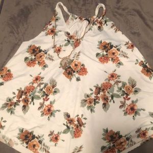 Floral Tank 🌸